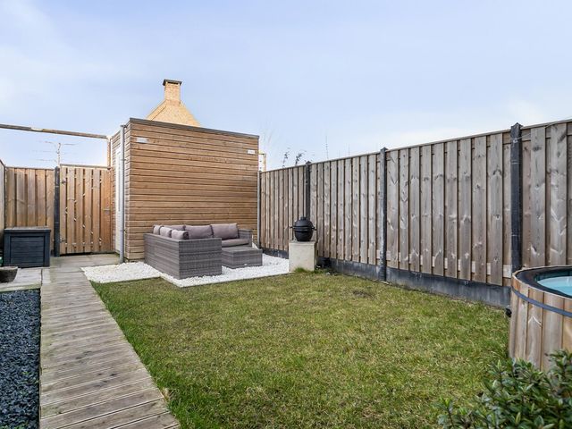 Apollovlinder 19, Terneuzen