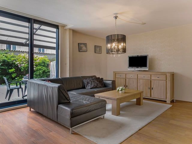 Dordtselaan 105B, Rotterdam
