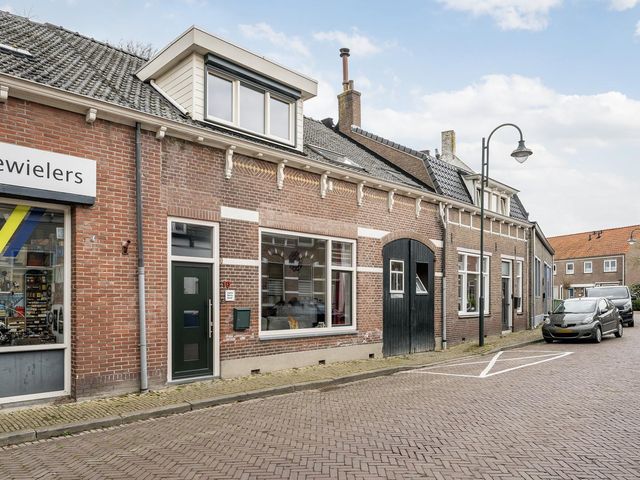 Markt 10, Poortvliet