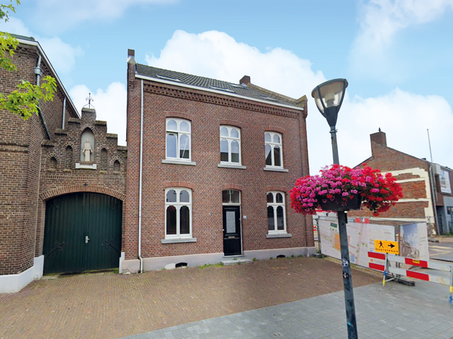 Bovenste straat 46, Echt