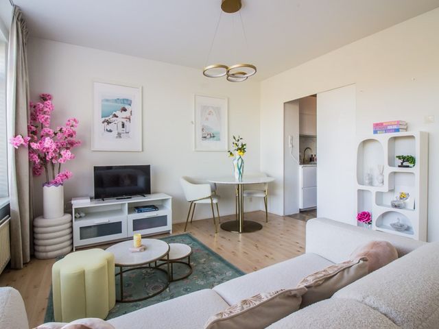 Huis te Landelaan 15F502, Rijswijk