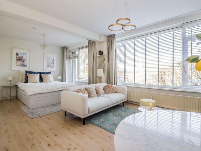Huis te Landelaan 15F502, Rijswijk