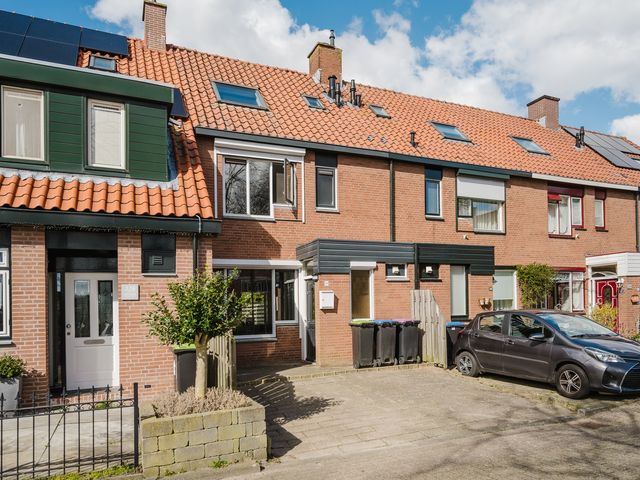 Slakkenveen 124, Spijkenisse