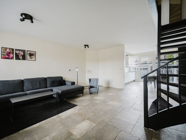 Slakkenveen 124, Spijkenisse