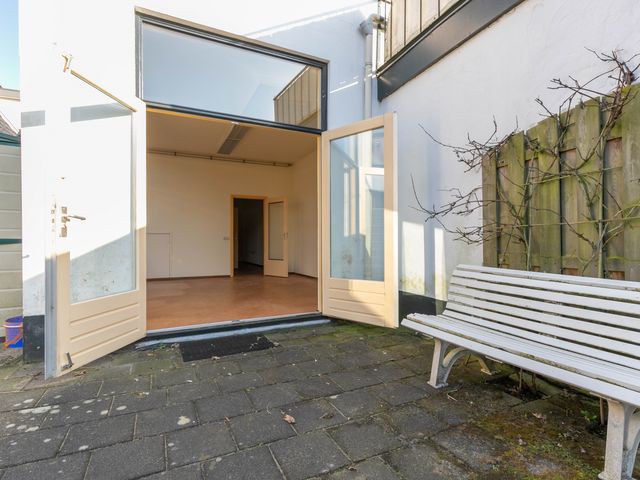 Dorpsstraat 100, Leimuiden