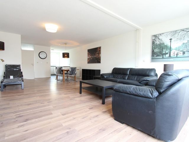 Troubadour 74, Amstelveen