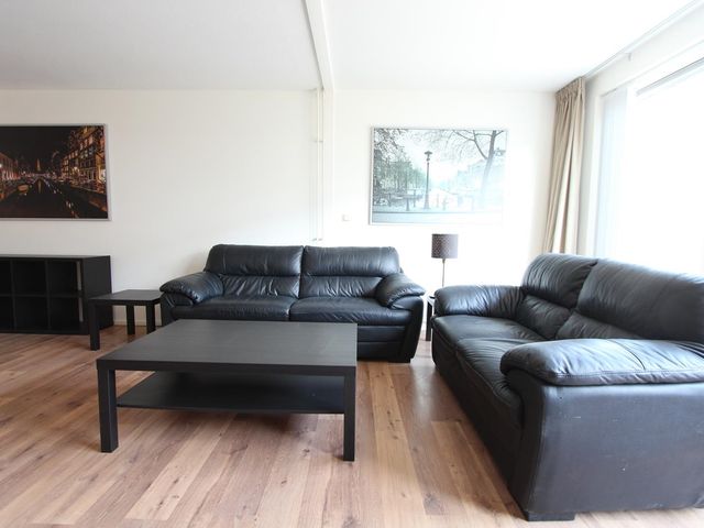 Troubadour 74, Amstelveen
