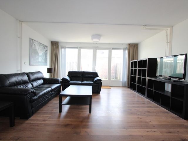 Troubadour 74, Amstelveen