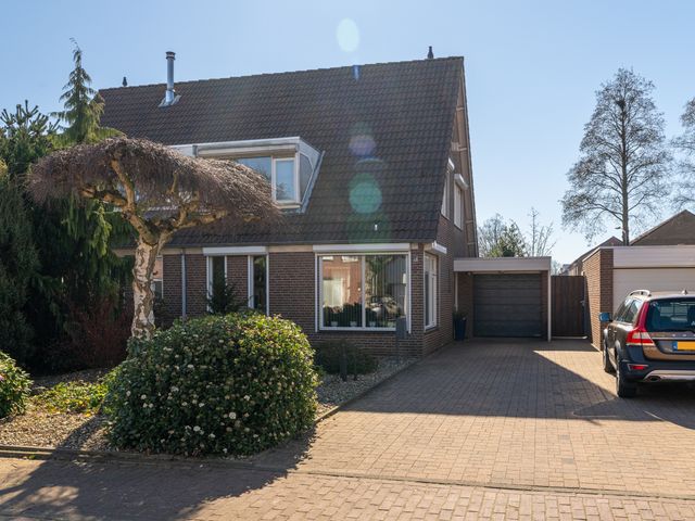Walstro 9, Sprang-Capelle