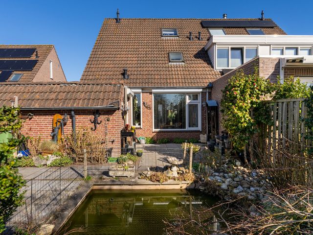 Walstro 9, Sprang-Capelle