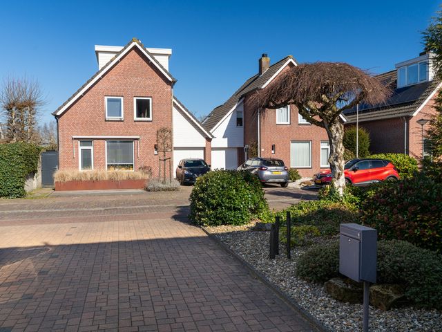 Walstro 9, Sprang-Capelle