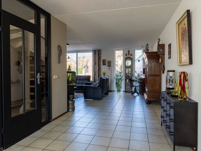 Walstro 9, Sprang-Capelle