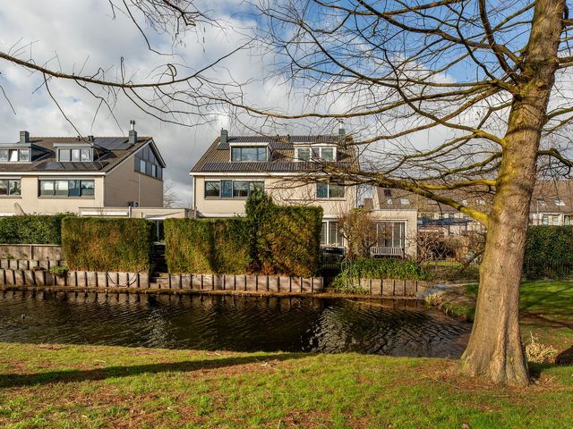 Koraallaan 4, Barendrecht
