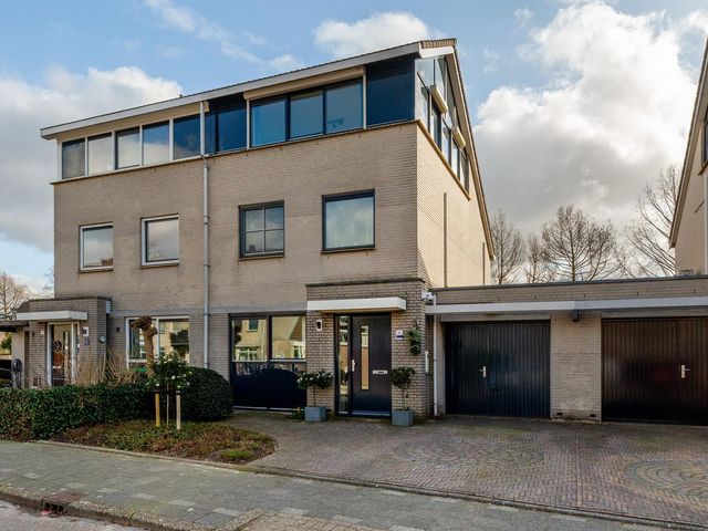 Koraallaan 4, Barendrecht
