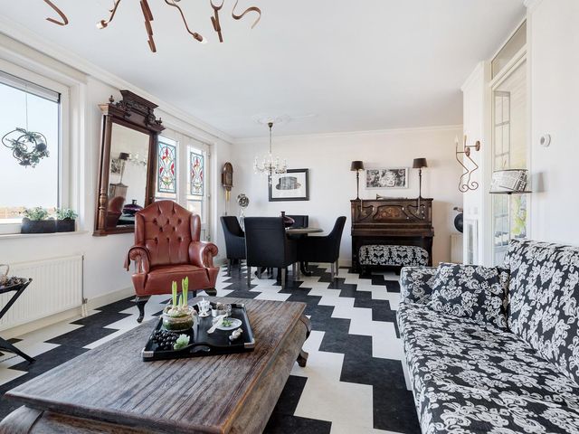 Avenue Carre 36, Barendrecht