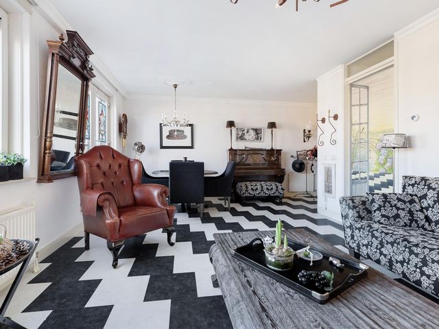 Avenue Carre 36, Barendrecht