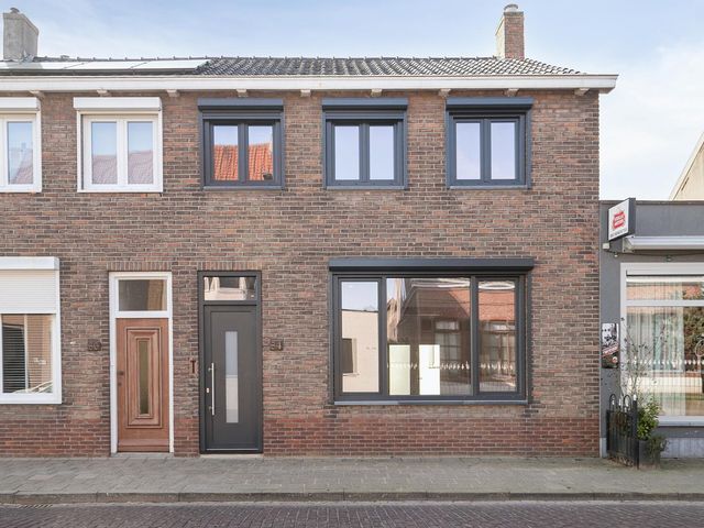 Hulsterloostraat 84, Nieuw Namen