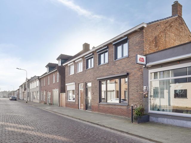 Hulsterloostraat 84, Nieuw Namen