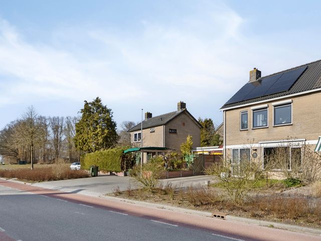 Meerweg 12, Rutten