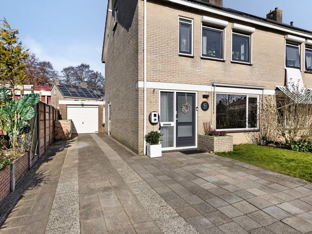 Meerweg 12, Rutten