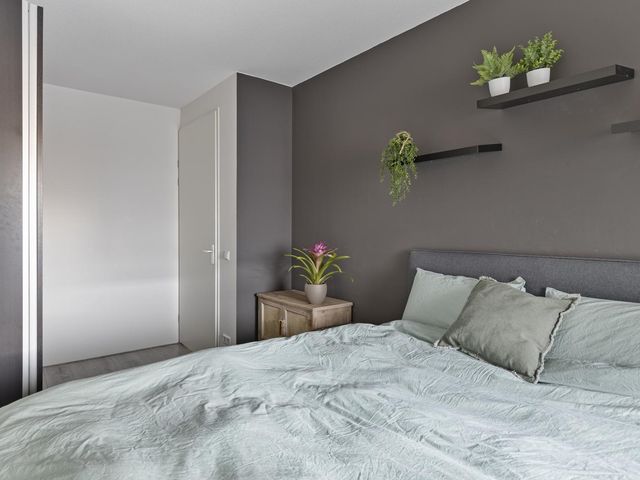 Zandsteen 65, Hoorn