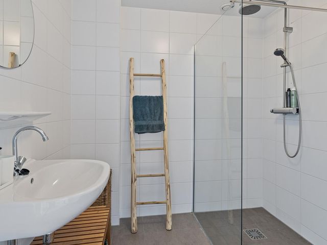 Zandsteen 65, Hoorn