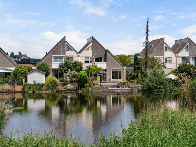 Brucknerstraat 79, Barendrecht