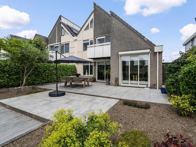 Brucknerstraat 79, Barendrecht