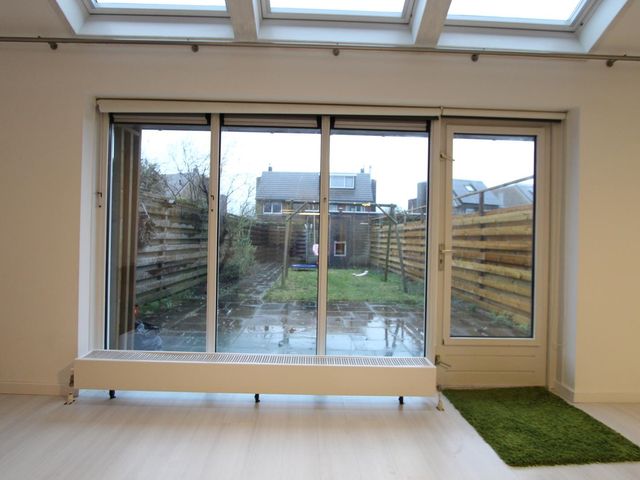 Rie Cramerplantsoen 35, Hoofddorp