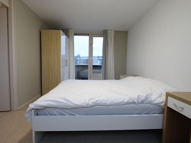 Rie Cramerplantsoen 35, Hoofddorp