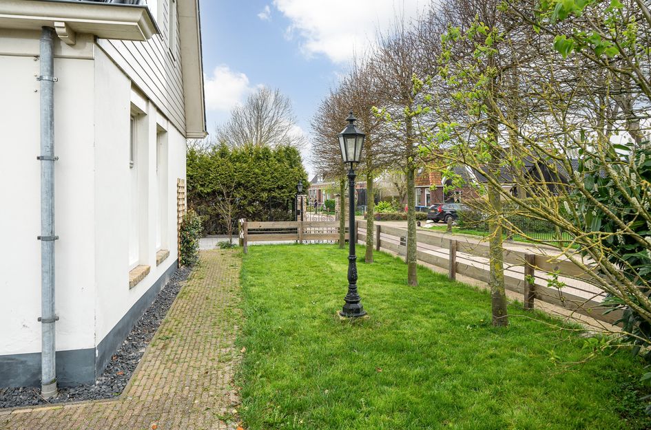 Dorpsweg 13