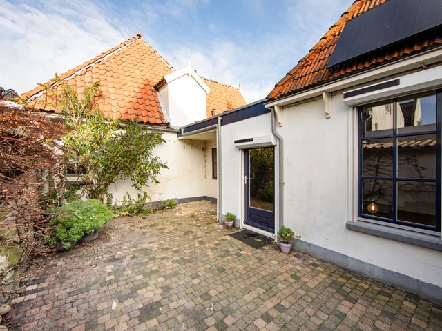 Bleekstraat 1, Makkum