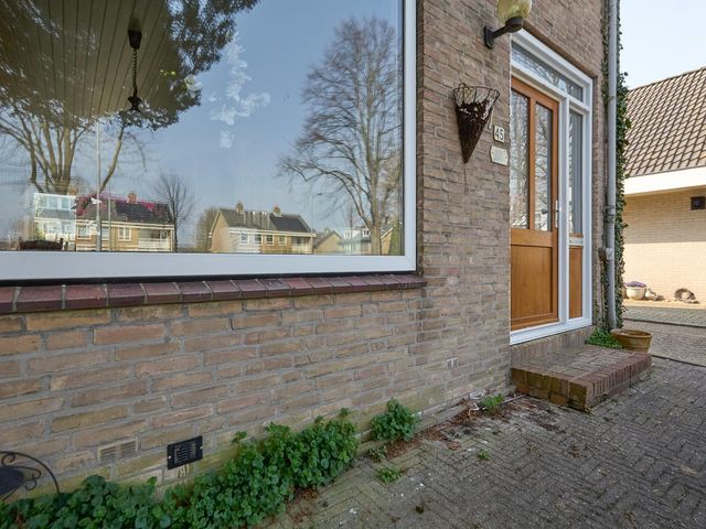 Schoolstraat 45, Nieuw-Vennep