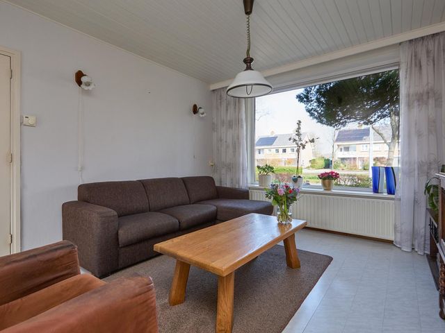 Schoolstraat 45, Nieuw-Vennep