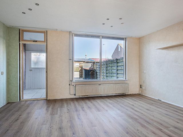 Van Vollenhovenstraat 15, Piershil
