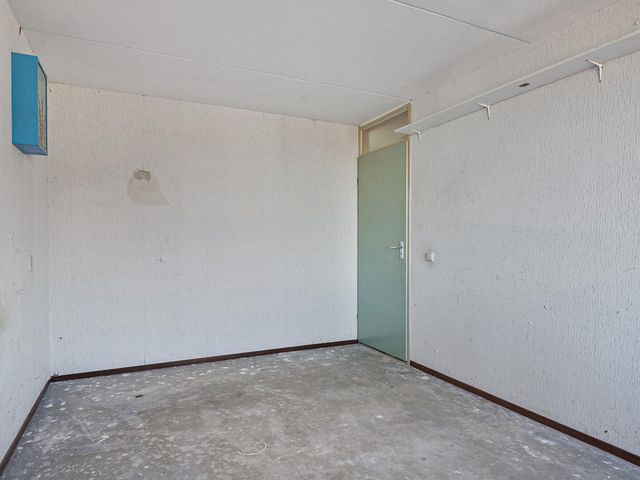 Van Vollenhovenstraat 15, Piershil