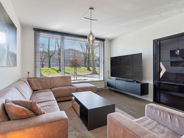 Beneluxlaan 8, Geleen