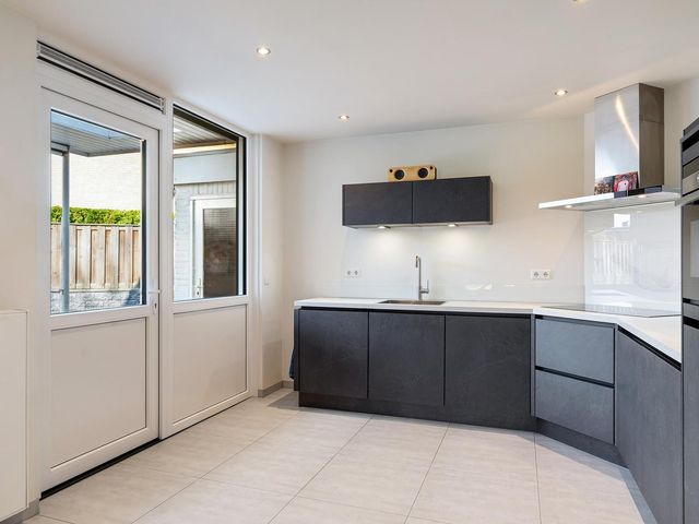 Beneluxlaan 8, Geleen