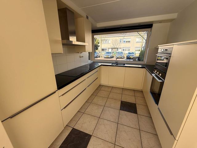 Bertus Aafjeslaan 1, Amstelveen