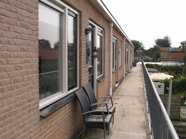 Rozenland 39VERKOCHT, Midsland