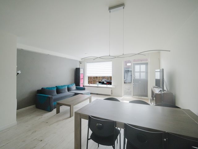 Karwijdreef 8, Spijkenisse