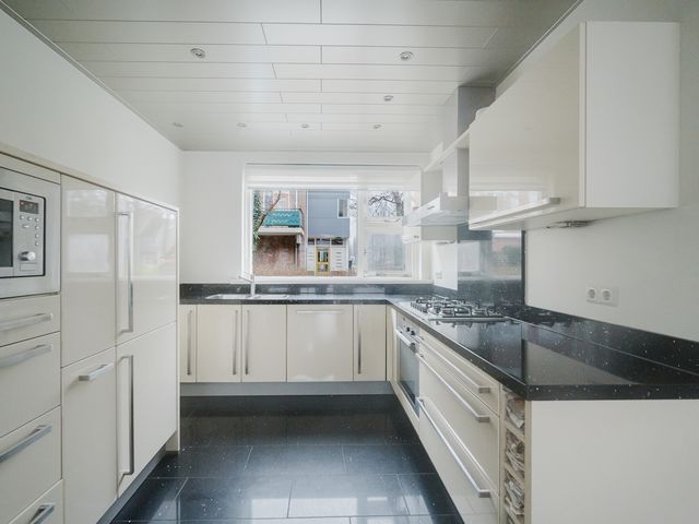 Karwijdreef 8, Spijkenisse