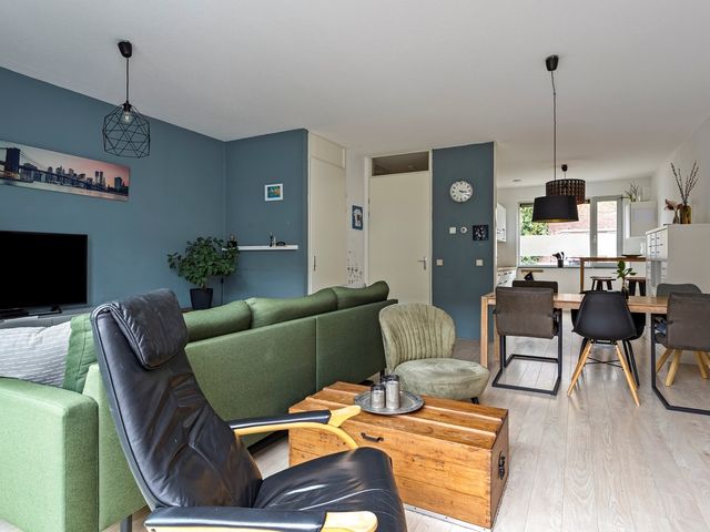 Ethekwini 25, Amsterdam