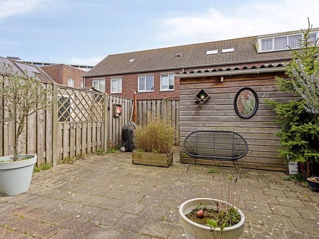 Ethekwini 25, Amsterdam