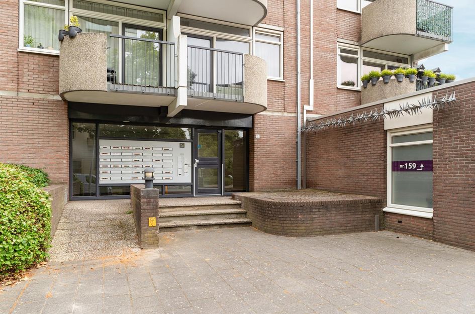 Larenseweg 157 37
