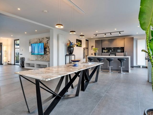 Legmeerdijk 220, Amstelveen