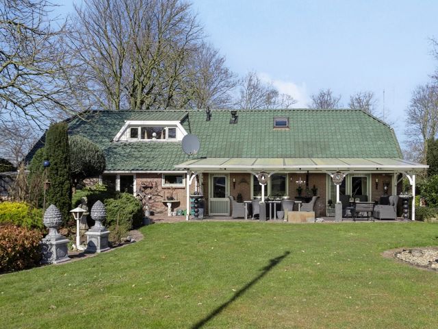 Ommerkanaal Oost 10, Ommen