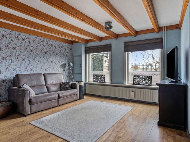 Bloemendijk 22, Dinteloord