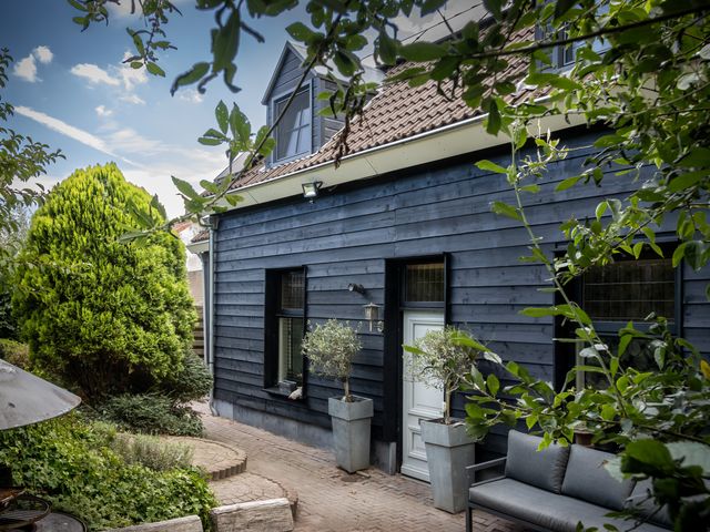 Loonsedijk 23, Lage Zwaluwe