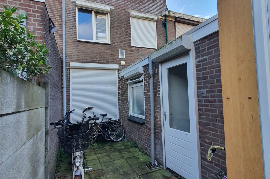 Tollensstraat 13